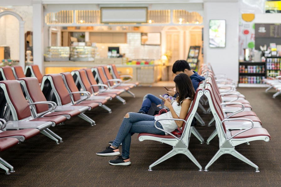 Solution lounge airport