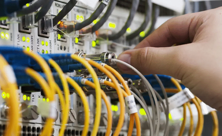 Enterprise Networking Equipments & Solutions for Robust, Scalable ...